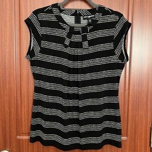 Womens sleeveless blouse